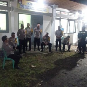 Pilkada Aman: Polsek Labuapi Siaga Jaga Keamanan Hasil Suara