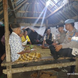 Patroli Malam Polsek Lembar: Keamanan dan Lingkungan Terjaga