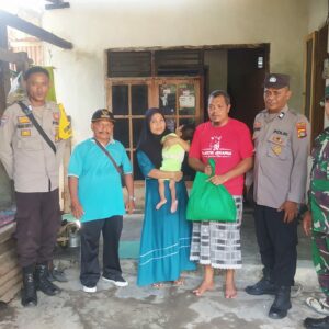 Pemuda Desa Gelogor Dukung Polsek Kediri Cegah Stunting lewat Telur