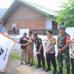 Kapolres Sumbawa Barat pimpin Apel Kesiapan Personil dan Sarpras, 288 anggota siap amankan TPS Pilkada 2024