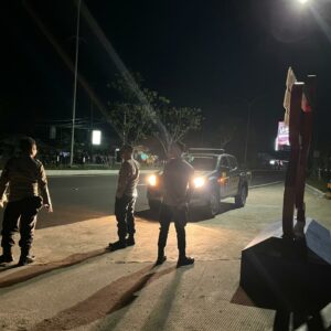 Patroli Fajar Humanis Polres Loteng Cegah Aksi Kriminalitas Jelang Pilkada.