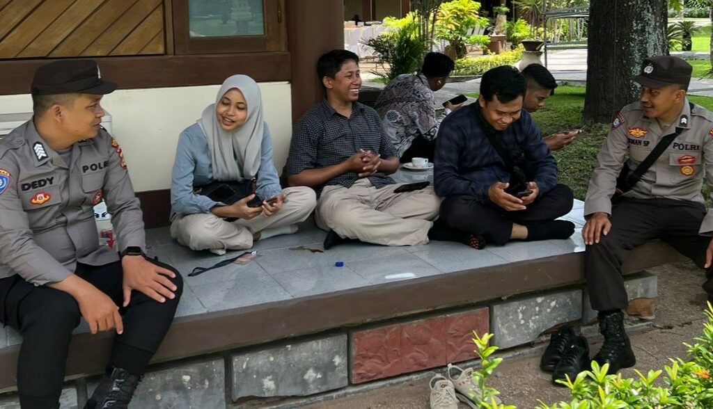 Pilkada Aman dan Damai, Pesan Kasat Binmas Lombok Barat ke Saksi Pleno