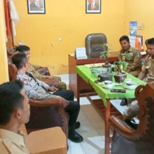 Komitmen Kepala Dusun dan Polisi untuk Keamanan Desa Sekotong Timur