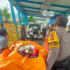 Diduga Depresi, Seorang Pria Nekat Gantung Diri di Kamar Mandi Restoran Gili Air