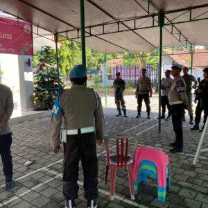 Pos PAM Raba Ops Lilin Rinjani 2024 Gelar Patroli di Areal Gereja Raba