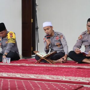 Laksanakan Binrohtal Rutin, Polres Bima Kota Bentuk Karakter Anggota yang Lebih Humanis