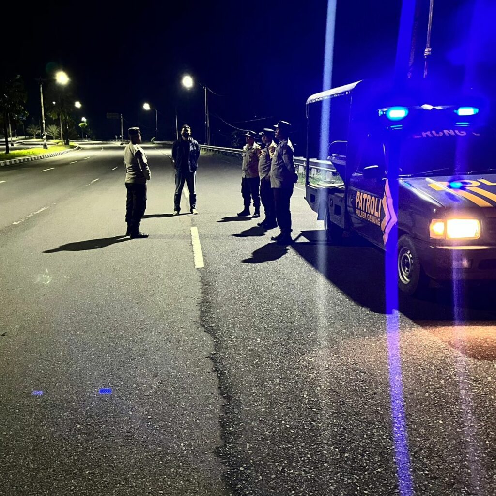 Operasi Senyap di Lombok Barat: Polisi Patroli Cegah Gangguan Kamtibmas