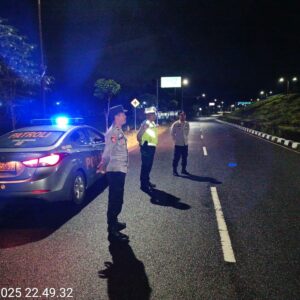 Jalur Rawan Kejahatan Dipantau Ketat: Patroli Polsek Kediri Jamin Keamanan Bypass BIL