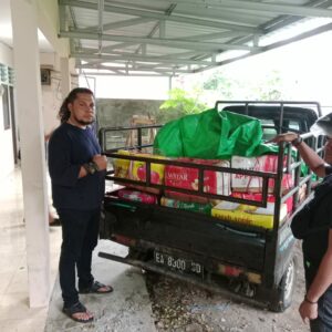 Tim Opsnal Sat Resnarkoba Polres Bima Kota Gagalkan Peredaran Ratusan Botol Miras