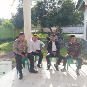 Polsek Wawo Gelar Giat Jumat Curhat di Desa Raba