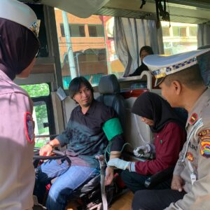 Sat Lantas Polres Bima Kota Gelar Pemeriksaan Kesehatan Sopir Bus dan Pengecekan Kelayakan Kendaraan