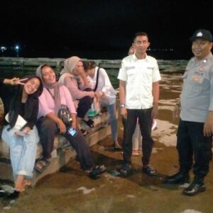 Polsek Kawasan Pelabuhan Laut Bima Gelar Patroli Rutin di Areal Dermaga Pelabuhan