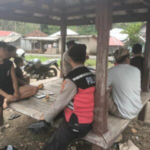 Komitmen Jaga Keamanan, Polsek Sekotong Aktif Patroli Dialogis di Dusun Tawun