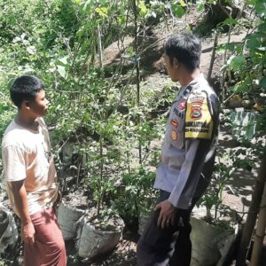 Ketahanan Pangan Dimulai dari Rumah! Bhabinkamtibmas Beri Dukungan