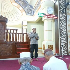 Sat Binmas Polres Bima Kota Gelar Ceramah Kultum dan Himbauan Kamtibmas di Masjid Agung Al-Muwahhiddin
