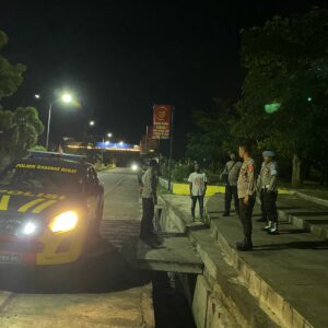 Polsek Rasanae Barat Gelar Patroli Blue Light Cipkon Minimalkan Potensi Gangguan Kamtibmas