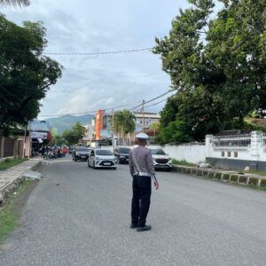 Satlantas Polres Bima Kota Gelar Rawan Sore/Strong Point untuk Kelancaran Lalu Lintas
