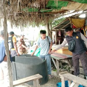 Polsek Ambalawi Bubarkan Judi Sabung Ayam di Desa Nipa Saat Bulan Ramadhan