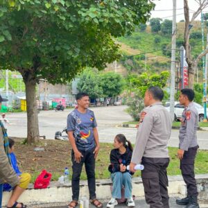 Sat Binmas Polres Bima Kota Laksanakan Cooling System dan Himbauan Kamtibmas di Kelurahan Dara