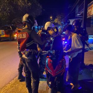 Sat Samapta Polres Bima Kota Laksanakan Patroli Blue Light dan Rawan Malam