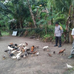 Warga Batulayar Dukung Program P2L, Polisi Beri Edukasi
