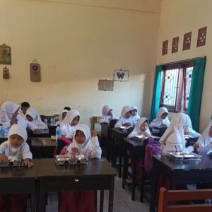 Sinergi Polri dan Pemerintah Kawal Program Gizi Anak di Lombok Barat