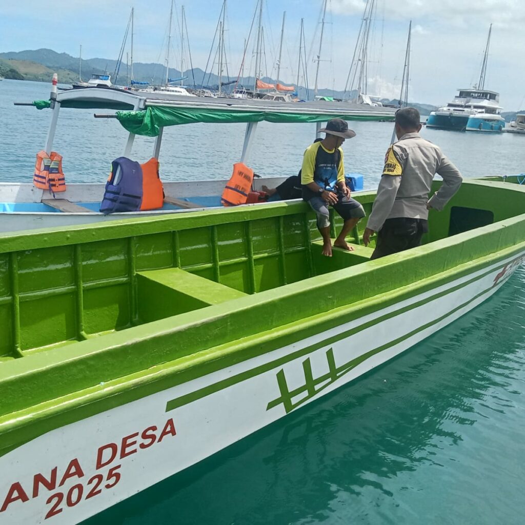 Kepedulian Polri: Jaga Ambulance Boat untuk Keamanan Masyarakat Pulau