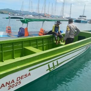 Kepedulian Polri: Jaga Ambulance Boat untuk Keamanan Masyarakat Pulau