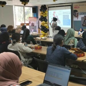 Seminar Safety Riding Kartini Muda: Sinergi Polisi dan Honda