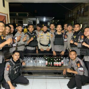 Sat Samapta Polres Bima Kota Amankan Puluhan Botol Miras Saat Patroli Rutin