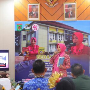 Ketua Bhayangkari Cabang Lombok Utara Bedah Buku Sambut Hari Kartini dan Peringati HUT Yayasan Kemala Bhayangkari ke – 45