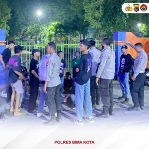 Minimalisir Gangguan Harkamtibmas, Polsek Rasanae Barat Rutin Laksanakan Patroli Blue Light