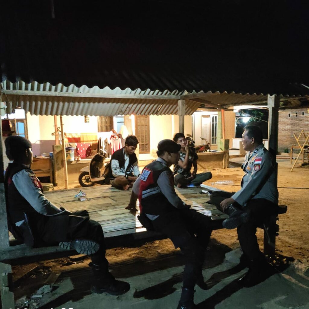 Patroli Dialogis Polsek Sekotong: Upaya Meningkatkan Keamanan di Dusun Kelep Tengah