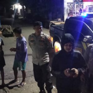 Polsek Asakota Gelar Patroli Blue Light, Cegah Gangguan Kamtibmas di Wilayah Hukum Asakota
