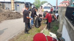 Jumat Bersih, Bhabinkamtibmas Desa Daha Ajak Warga Jaga Kamtibmas