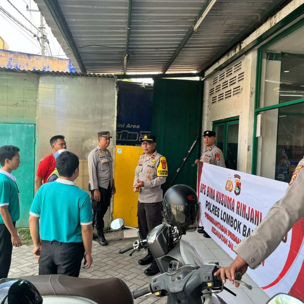 Polisi Hadir di Tengah Masyarakat Montong Batulayar, Ini Tujuannya