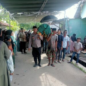 Polri Hadir di Tengah Duka: Polsek Utan Gelar Aksi Sosial “Polri Peduli Kedukaan”