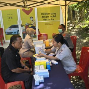 Polda Papua Barat Gelar Pemeriksaan Kesehatan Gratis Bagi Pengemudi Ojek Sambut Hari Bhayangkara ke-79