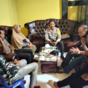 Bhabinkamtibmas Desa Sapugara Bree Lakukan Mediasi Kesalahpahaman Warga Binaan