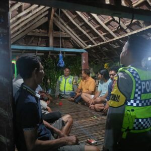 Anggota Polsek Seteluk Laksanakan Patroli Dialogis HEBAT