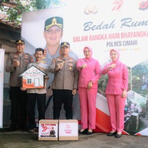 KONDISI RUMAH RUSAK PARAH, KAPOLRES BEDAH RUMAH PURNAWIRAWAN POLRI