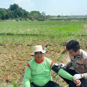 Bripda Iqbal dan Kisah Pengabdian di Ladang