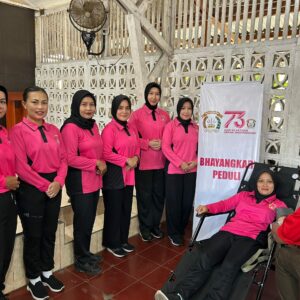 Polresta Manokwari Gelar Bakti Kesehatan Donor Darah Sambut HUT Bhayangkara ke -79