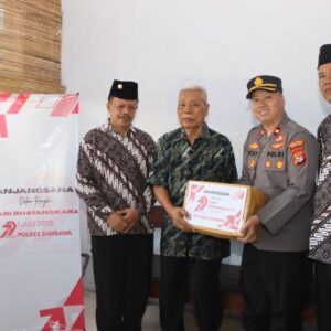 Polres Sumbawa Gelar Anjangsana Rayakan Hari Bhayangkara ke-79