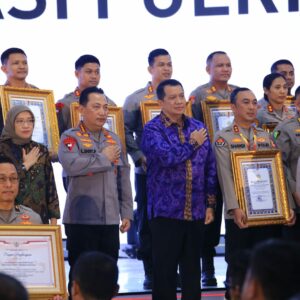 Divisi Humas Polri Raih Predikat WBK, Menpan RB Sampaikan Apresiasi