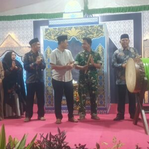 Kapolsek Seteluk Hadiri dan Amankan Pembukaan MTQ ke-XXI Kecamatan Seteluk
