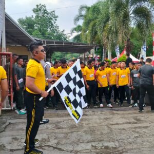 Sambut dan Semarakan HUT Ke-79 Bhayangkara, Polres Bima Menggelar Olah Raga Bersama Hingga Bazar UMKM