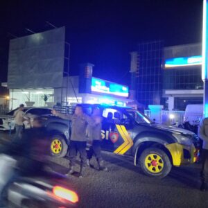 Polsek Rasanae Barat Gelar Patroli Blue Light, Wujud Nyata Pemeliharaan Keamanan Masyarakat