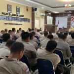 Polri Humanis: Bhabinkamtibmas Lembar Kini Dampingi Petani Desa