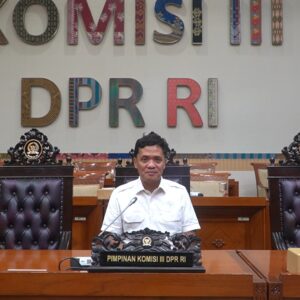 Ketua Komisi 3 DPR Harap Polri Selalu Jadi Garda Terdepan di Usia ke-79